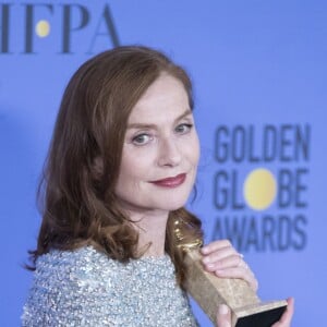 Isabelle Huppert - Press Room lors de la 74ème cérémonie annuelle des Golden Globe Awards à Beverly Hills, Los Angeles, Californie, Etats-Unis, le 8 janvier 2017. © Olivier Borde/Bestimage