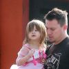 Exclusif - Channing Tatum emmène sa fille Everly manger un yaourt glacé à emporter chez Menchies à Studio City, le 13 décembre 2016