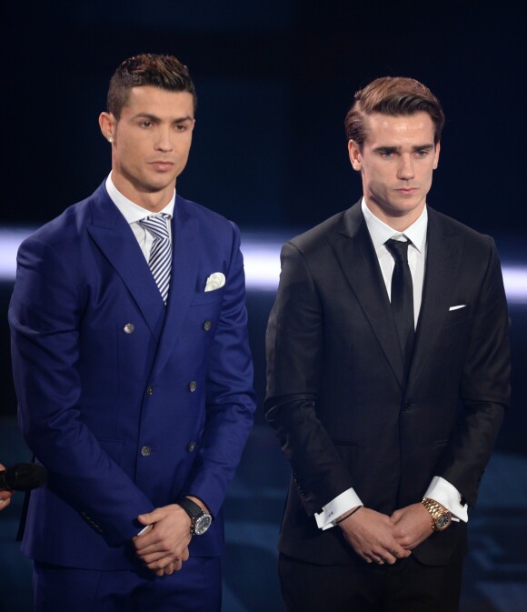 Cristiano Ronaldo et Antoine Griezmann lors des FIFA Football Awards à Zurich le 9 janvier 2017.