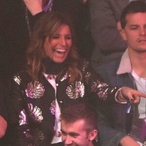 Laury Thilleman, son compagnon Juan Arbelaez et Jean-Luc Reichmann dans l'ambiance lors du match d'ouverture du Mondial de handball 2017, France-Brésil (31-16), à l'AccorHotels Arena à Paris le 11 janvier 2017. © Cyril Moreau/Bestimage