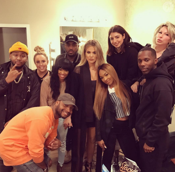 Khloé Kardashian a publié une photo d'elle entourée de son équipe, sur sa page Instagram, le 12 janvier 2017
