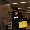 Khloe Kardashian arrive à l'aéroport de Los Angeles (LAX), le 23 décembre 2016.