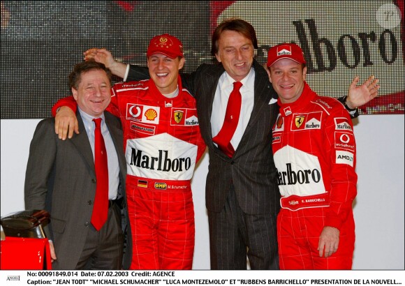 jean Todt, Michael Schumacher, Luca Montezemolo et Rubbens Barrichello à la présentation de la nouvelle Ferrari le 7 février 2003.