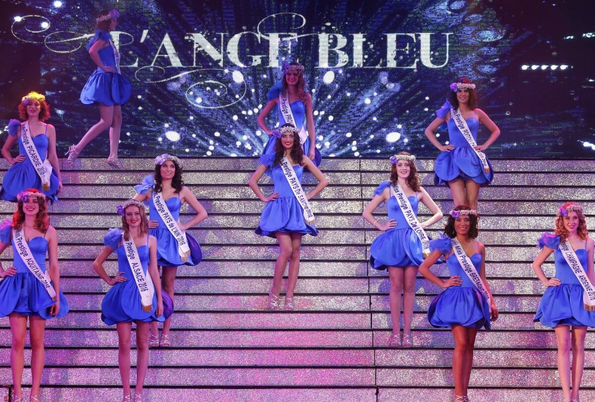 Photo Les candidates lors de l'élection de Miss Prestige National