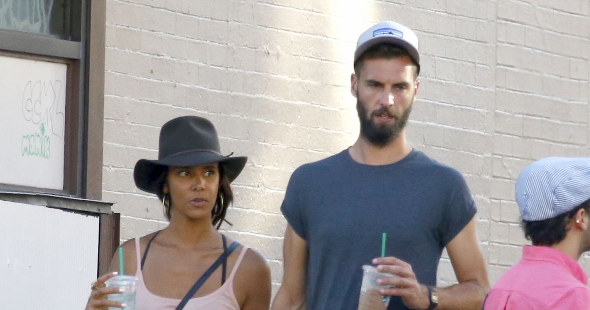 Benoît Paire et Shy'm se promènent dans les rues de ...