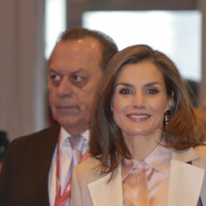 Le roi Felipe VI et la reine Letizia d'Espagne ont inauguré le 18 janvier 2017 au Parc des expositions Juan Carlos Ier la 37e édition de la FITUR, le Salon international du tourisme de Madrid.