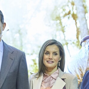 Le roi Felipe VI et la reine Letizia d'Espagne ont inauguré le 18 janvier 2017 au Parc des expositions Juan Carlos Ier la 37e édition de la FITUR, le Salon international du tourisme de Madrid.