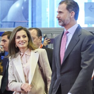 Le roi Felipe VI et la reine Letizia d'Espagne ont inauguré le 18 janvier 2017 au Parc des expositions Juan Carlos Ier la 37e édition de la FITUR, le Salon international du tourisme de Madrid.