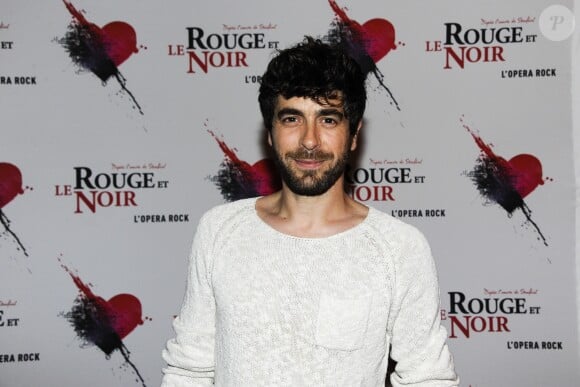 Semi Exclusif - Agustín Galiana - Photocall de la comédie musicale "Le Rouge et le Noir l'Opéra Rock" d'après l'oeuvre de Stendhal au Théâtre Le Palace à Paris le 31 mai 2016.