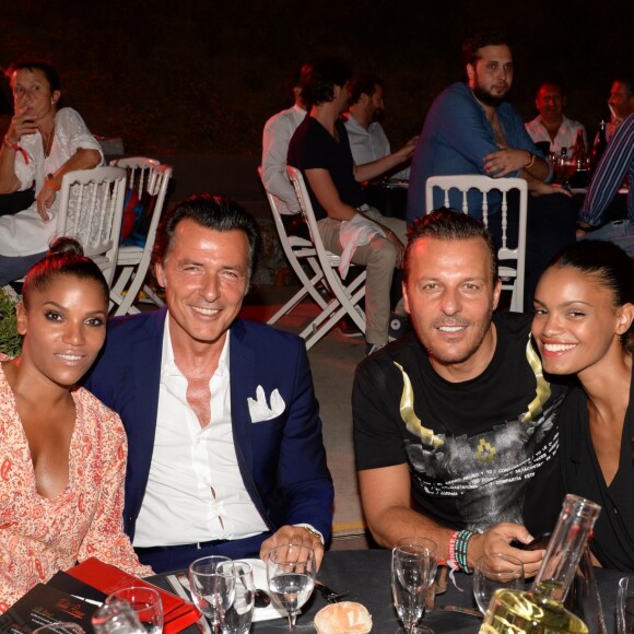 Audrey Chauveau est enceinte de son premier enfant -  Dominique Pedri et sa compagne Audrey Chauveau, son frère Jean-Roch et sa compagne Anaïs Monory - People à la 3ème édition de la "Fight Night" à Saint-Tropez. Les plus grands noms de la Boxe Thaï et du Kick-Boxing mondiaux se sont affrontés sur le ring, au milieu de La Citadelle. Le 4 août 2015