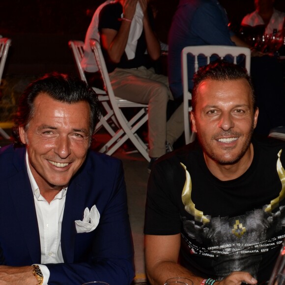 - Dominique Pedri et son frère Jean-Roch - People à la 3ème édition de la "Fight Night" à Saint-Tropez. Les plus grands noms de la Boxe Thaï et du Kick-Boxing mondiaux se sont affrontés sur le ring, au milieu de La Citadelle. Le 4 août 2015