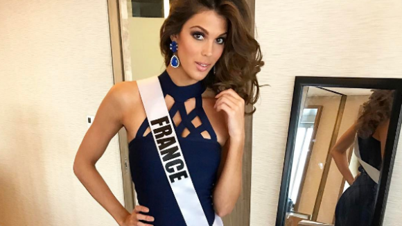 Iris Mittenaere "pas prête" pour Miss Univers 2016 : Son appel au vote très sexy