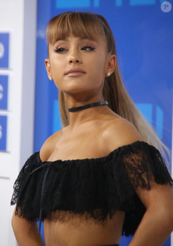 Ariana Grande à la soirée des MTV Video Music Awards 2016 à Madison Square Garden à New York, le 28 août 2016.