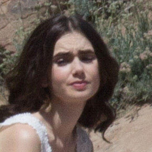 Exclusif - Lily Collins sur le tournage du film "To The Bone" à Los Angeles, le 4 avril 2016.