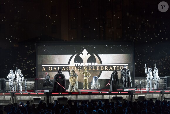 Ambiance - Les personnages de Star Wars font le show à Disneyland Paris pour "La Saison de la Force" le 21 janvier 2017