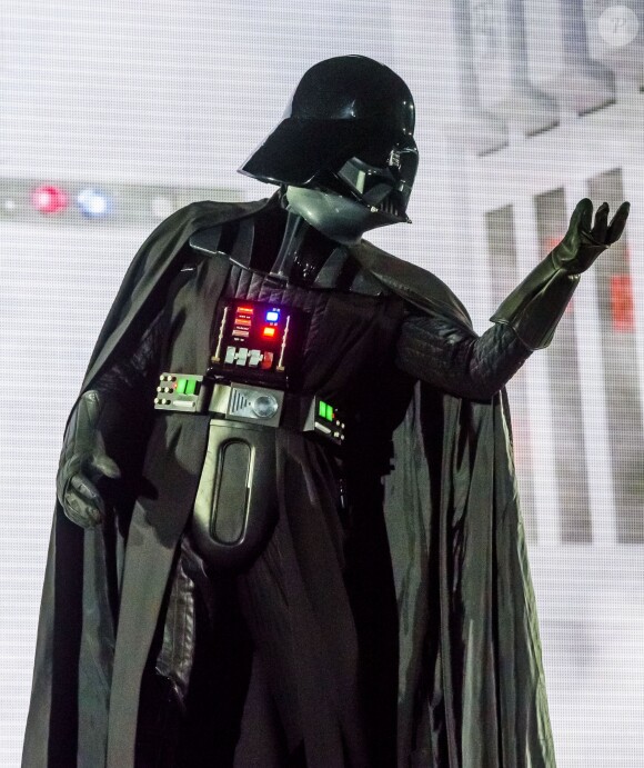 Ambiance - Les personnages de Star Wars font le show à Disneyland Paris pour "La Saison de la Force" le 21 janvier 2017