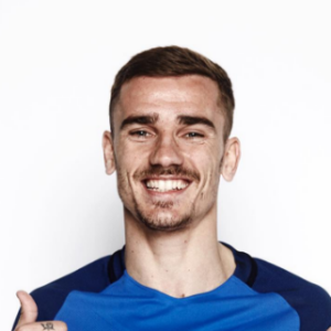 Antoine Griezmann avec le maillot de l'équipe de France. Photo postée sur sa page Instagram.