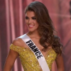 Iris Mittenaere en robe de soirée pour Miss Univers 2016, le 26 janvier 2017 à Manille (Philippines).