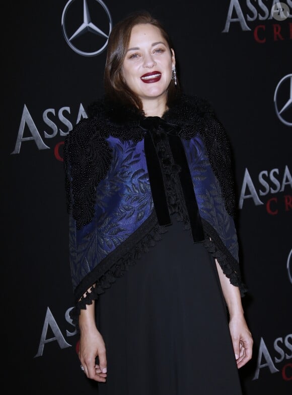Marion Cotillard enceinte à la première de ''Assassins Creed'' à AMC Empire à New York, le 13 décembre 2016  People attend the 'Assassin's Creed' New York premiere at AMC Empire 25 theater in New York, NY on December 13, 2016.13/12/2016 - New York