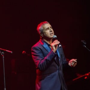 Sandrine Kiberlain et Julien Clerc lors du concert du 12ème Gala de l'Association pour la Recherche sur Alzheimer à la salle Pleyel, à Paris, le 30 janvier 2017.