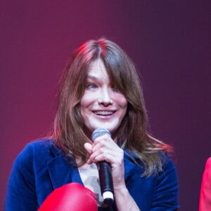 Carla Bruni-Sarkozy lors du concert du 12ème Gala de l'Association pour la Recherche sur Alzheimer à la salle Pleyel, à Paris, le 30 janvier 2017.