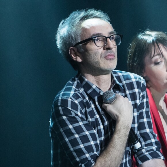 Vincent Delerm et Jeanne Cherhal lors du concert du 12ème Gala de l'Association pour la Recherche sur Alzheimer à la salle Pleyel, à Paris, le 30 janvier 2017.