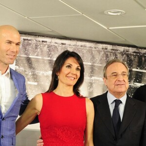 Zinedine Zidane avec sa femme Véronique et ses quatre enfants Enzo, Luca, Elyaz et Théo, Florentino Perez - Zinédine Zidane devient l'entraineur du Real de Madrid, Madrid, le 4 janvier 2015.