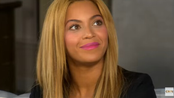 Beyoncé en interview avec Oprah Winfrey pour son émission "Next Chapter", le 16 février 2013.
