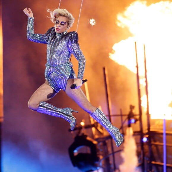 Lady Gaga en concert lors du Super Bowl au NRG Stadium à Houston, le 5 février 2017