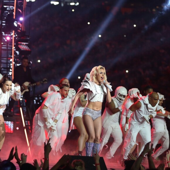 Lady Gaga en concert lors du Super Bowl au stade NRG à Houston, Texas, Etats-Unis, le 5 février 2017.