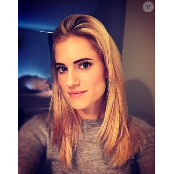 Allison Williams s'est teint les cheveux en blond. Photo publiée sur Instagram le 8 février 2017