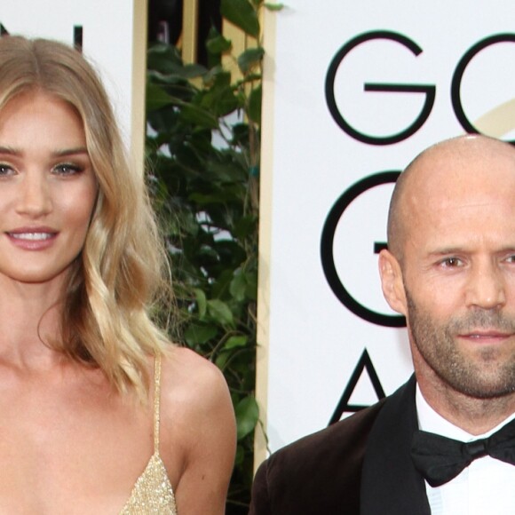 Jason Statham et sa fiancée Rosie Huntington-Whiteley - La 73e cérémonie annuelle des Golden Globe Awards à Beverly Hills, le 10 janvier 2016.
