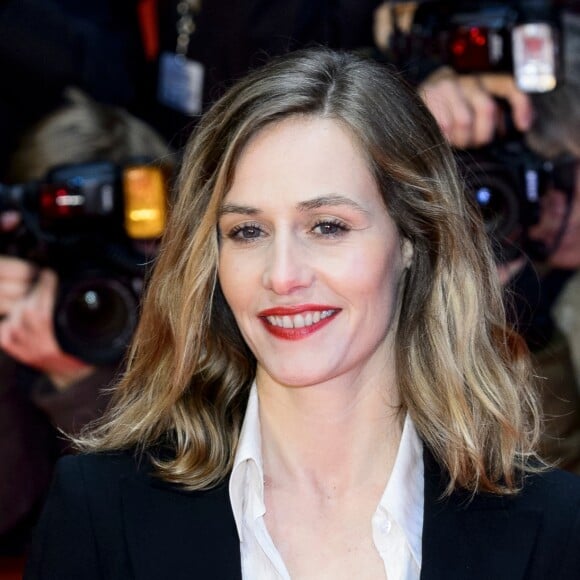 Cécile de France lors de la première du film "Django" pendant l'ouverture du 67e Festival du Film International de Berlin, la Berlinale, à Berlin, Allemagne, le 9 févruer 2017.