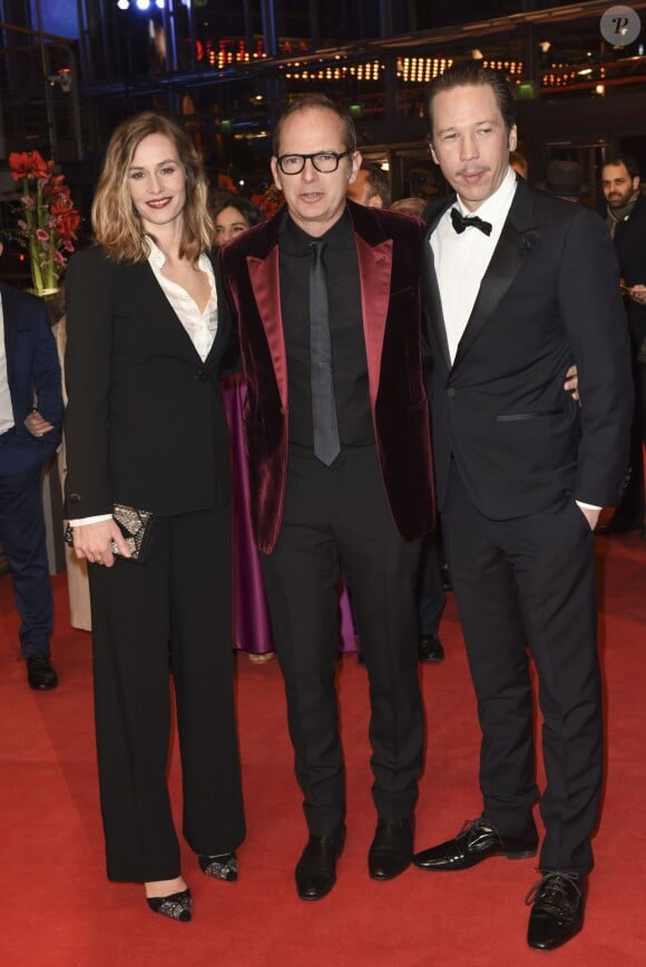 Cécile de France, Etienne Comar et Reda Kateb lors de la première du film "Django" pendant l'ouverture du 67e Festival du Film International de Berlin, la Berlinale, à Berlin, Allemagne, le 9 février 2017.