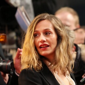 Cécile de France lors de la première du film "Django" pendant l'ouverture du 67e Festival du Film International de Berlin, la Berlinale, à Berlin, Allemagne, le 9 févruer 2017.