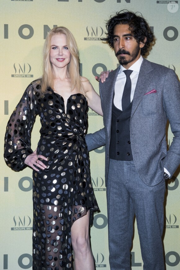 Nicole Kidman et Dev Patel - Avant-première du film "Lion" au cinéma Gaumont Opéra à Paris, France, le 10 février 2017. © Olivier Borde/Bestimage