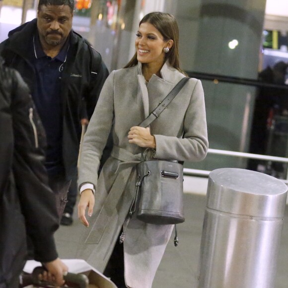 Exclusif - Miss Univers 2016 Iris Mittenaere arrive à l'aéroport JFK de New York City, New York, Etats-Unis, le 2 février 2017. 