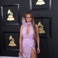 Jennifer Lopez, habillée d'une robe Ralph &amp; Russo (collection Haute Couture printemps-été 2017) - 59e édition des Grammy Awards au Microsoft Theater à Los Angeles, le 12 février 2017.