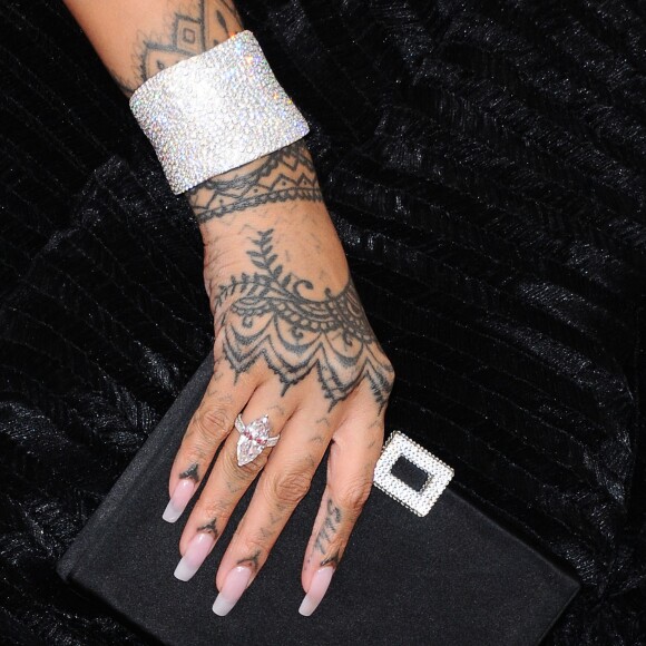 Rihanna à la 59ème soirée annuelle des Grammy Awards au Staples Center de Los Angeles, le 12 février 2017.