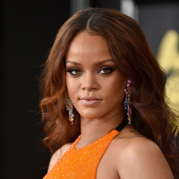 Rihanna à la 59ème soirée annuelle des Grammy Awards au Staples Center de Los Angeles, le 12 février 2017.