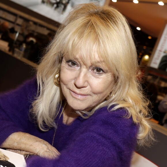 Mylène Demongeot - Le 33e Salon du Livre au parc des expositions de la porte de Versailles à Paris. © Cédric Perrin/Bestimage