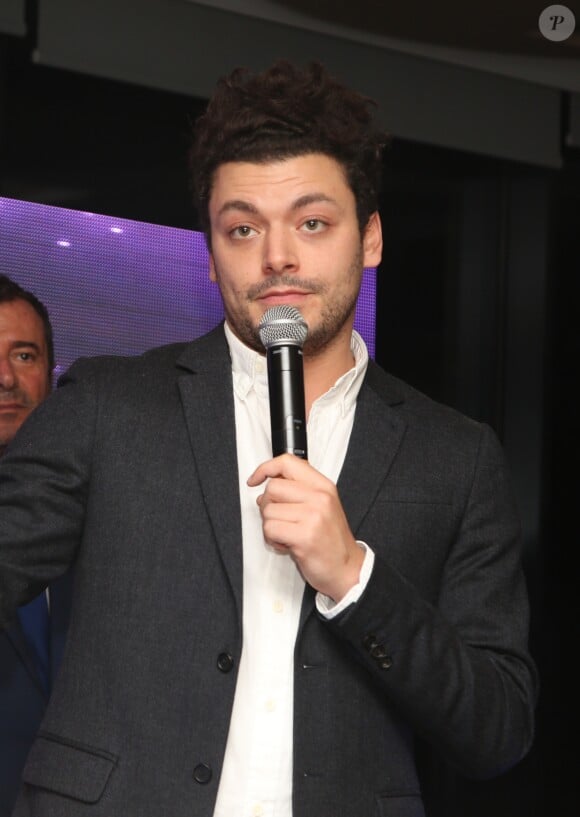 Kev Adams - Dîner de gala au profit de l'association "Princesse Margot", dont Muriel Hattab est la présidente et qui a été créée après le décès de sa fille, au Pavillon Royal à Paris. Le 14 Novembre 2016. © Denis Guignebourg / BestImage