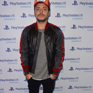 Kev Adams lors du photocall Experience PlayStation VR à Paris, France, le 13 octobre 2016. © Veeren/Bestimage