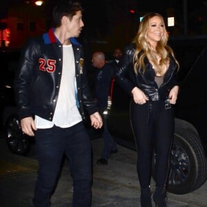 Mariah Carey et son nouveau compagnon sont allés dîner dans un restaurant à Los Angeles. A la sortie, des fans les attendaient. Le 15 février 2017