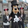 Laura Carmichael et Michelle Dockery en visite au parc d'attraction Disneyland à Anaheim, Californie, Etats-Unis, le 10 février 2017