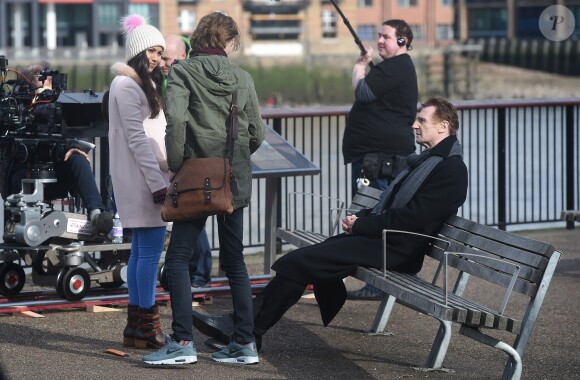 Thomas Brodie-Sangster, Liam Neeson sur le tournage de la suite de Love Actually pour le Comedy Relief and Red Nose Day à Londres le 16 février 2017.