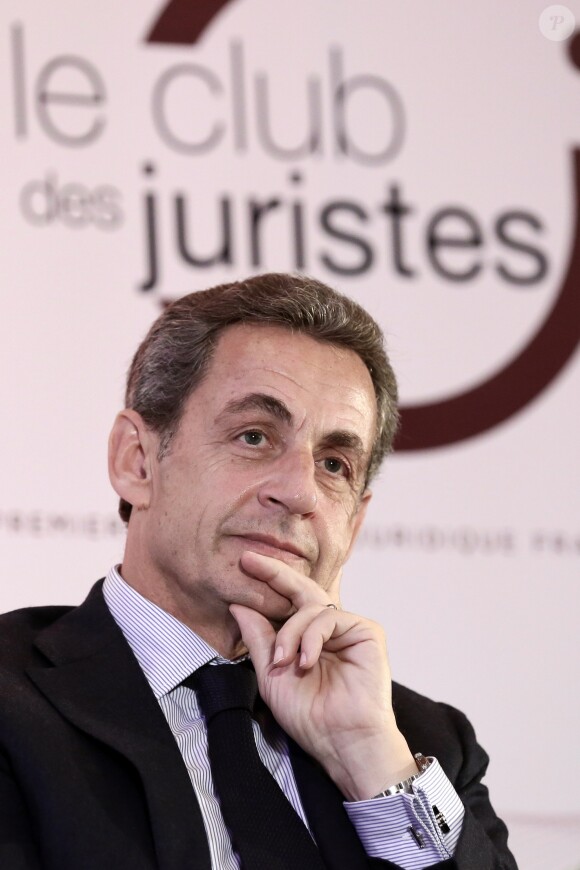 Nicolas Sarkozy participe à une rencontre-débat organisée par le Club des Juristes sur le thème "Réformer l'état et la justice" à Paris, le 17 novembre 2016. © Stéphane Lemouton/Bestimage