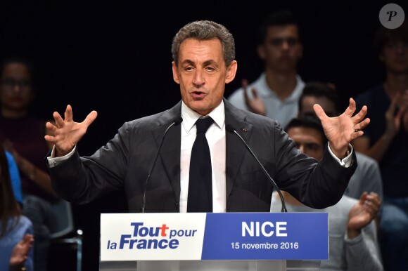 Nicolas Sarkozy en meeting au palais Nikaia pour la campagne des primaires des Républicains en vue de l'élection présidentielle de 2017, Nice le 15 novembre 2016. © Bruno Bebert/Bestimage