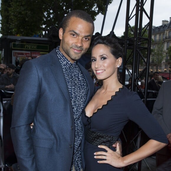 Tony Parker et sa femme Axelle Francine - Première du film "Jurassic World" à l'Ugc Normandie à Paris le 29 mai 2015.