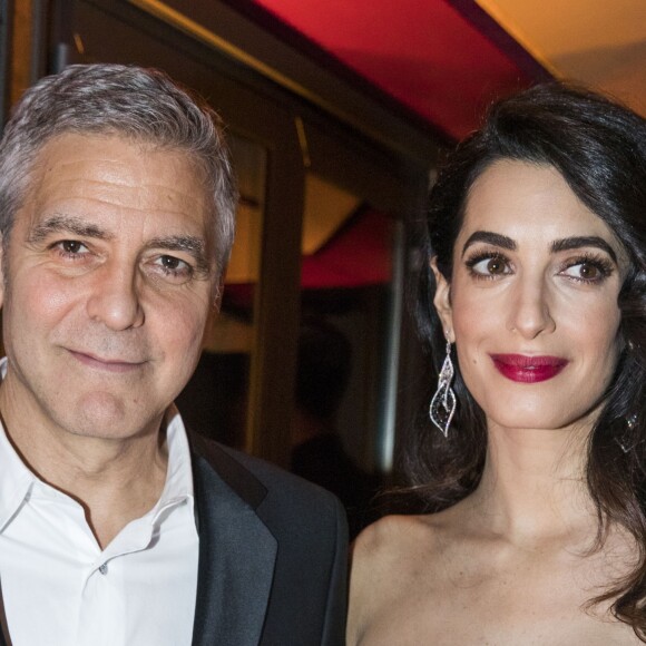 George Clooney et sa femme Amal Alamuddin (enceinte) - Dîner de la cérémonie des César au Fouquet's à Paris. Le 24 février 2017 © Olivier Borde-Dominique Jacovides / Bestimage